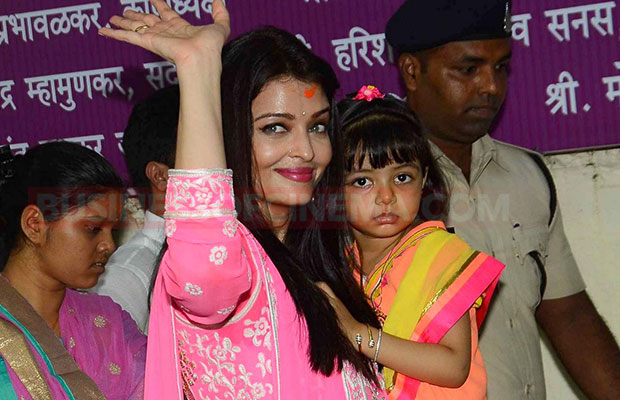 Photos: Aishwarya Rai Bachchan With Family At Siddhivinayak Temple
