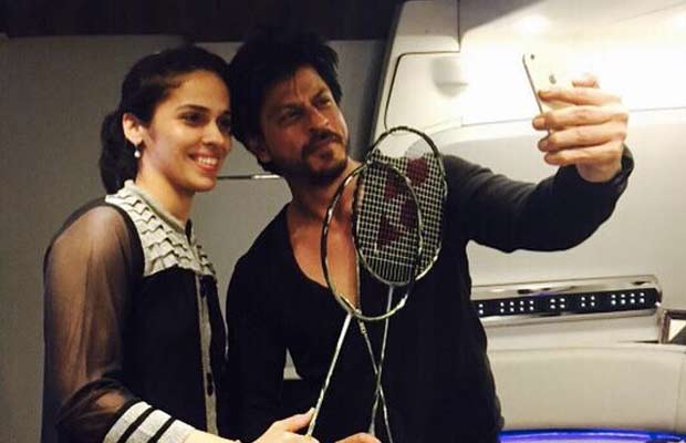 Photos: When Shah Rukh Khan Removed Strings From Saina Nehwal’s Badminton Racket!