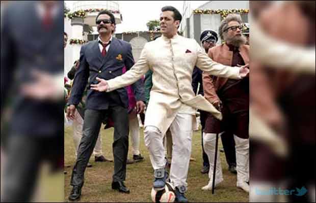 Snapped: Salman Khan Dancing With A Football In Prem Ratan Dhan Payo Shoot