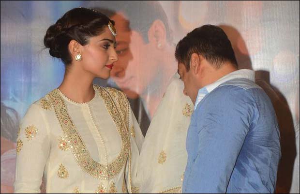 Snapped: Salman Khan Wipes His Sweat On Sonam Kapoor’s Dupatta