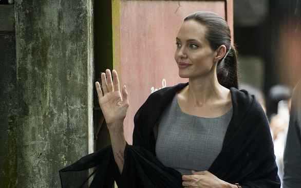Angelina Jolie’s Childhood Home Can Be Yours For $2 Million!