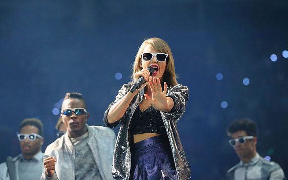 Taylor Swift Speaks Up On Kanye West And Nicki Minaj Fight And Reveals The Lesson Learnt!