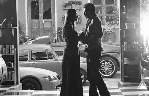 Magical Photo Of The Day: Shah Rukh Khan And Kajol From Dilwale