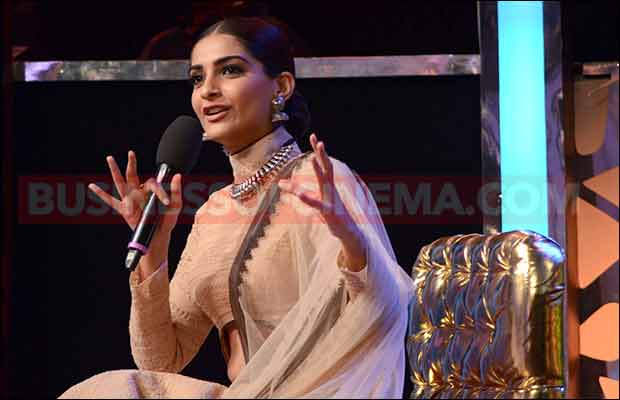 Sonam Kapoor Vents Out Her Anger With Her B-Town Friends Like This?