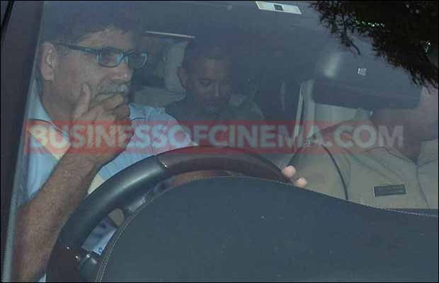 Airport Spotting: Aamir Khan Leaves India After Intolerance Remarks?