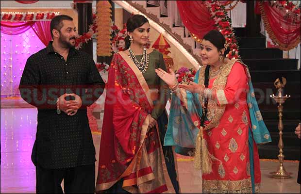 Photos: Salman Khan Reaches KumKum Bhagya Sets To Help Abhi!