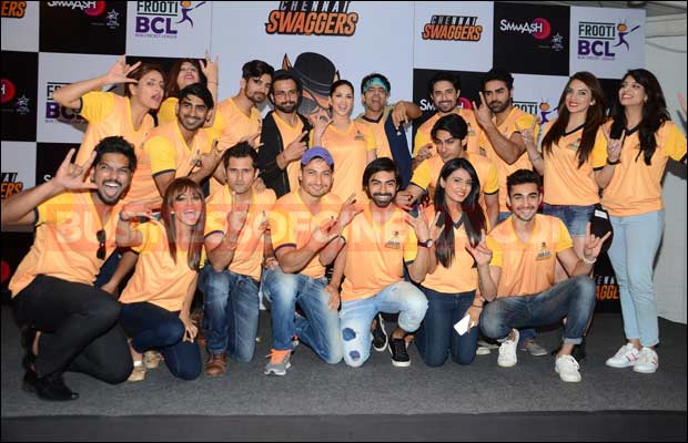 Photos: Sunny Leone Kick Starts Box Cricket League With TV Celebs!
