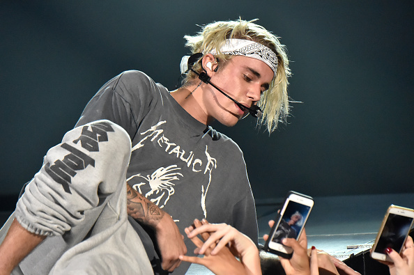 Justin Bieber Cancels All Meet And Greets For Purpose World Tour, Fans Have Mixed Reaction!