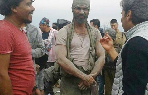 Shahid Kapoor In A Never Seen Before Look For Rangoon!