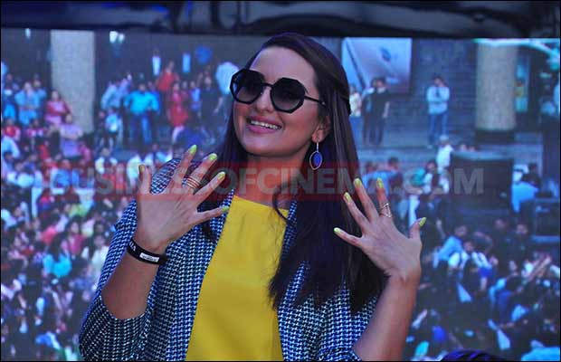 Pakistan To Fall In Love With Sonakshi Sinha!