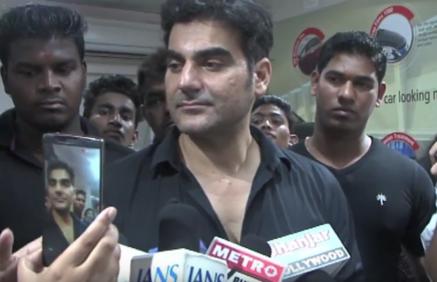 Watch: Arbaaz Khan Gets Rude With Media, Requests No Personal Questions!