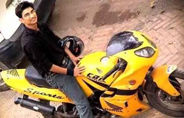 Can You Recognize This Hot Bollywood Actor On His Bike?