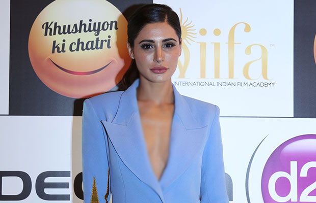 OMG! Nargis Fakhri Quits Bollywood And Leaves India