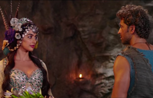 Pooja Hegde Talks About The Onscreen Kiss With Hrithik Roshan In Mohenjo Daro!