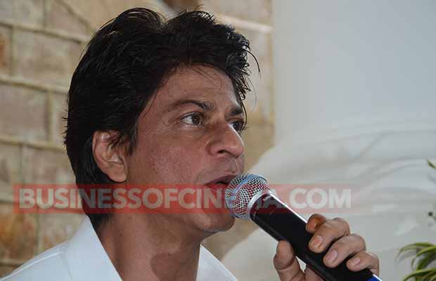 Here’s Why Shah Rukh Khan Is Feeling Inadequate, Unattractive And Lonely?