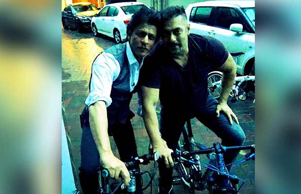 Salman Khan Said Something To Shah Rukh Khan On Their Bicycle Date!