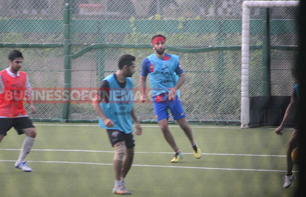 Ranbir-Kapoor-Soccer-Match-6
