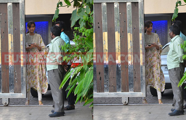 Photos: Sonam Kapoor Irked At The Shutterbugs?