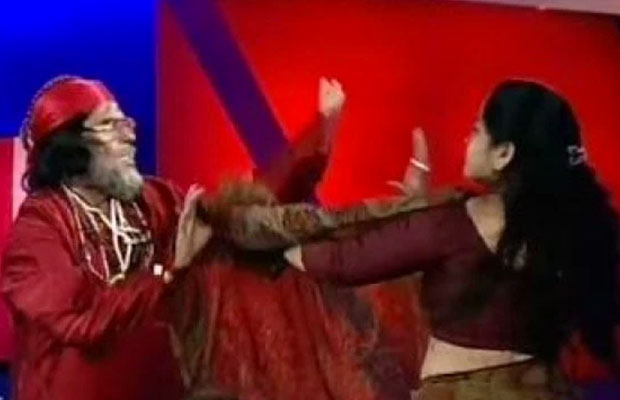 This Video Of Bigg Boss 10 Contestant Swamiji Slapping A Woman On TV Is Going Viral!