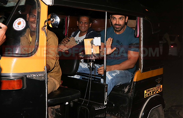 John Abraham’s Dhamakedar Entry To Meet His Force 2 Fans