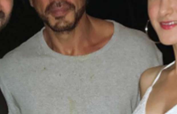 Here’s The First Photo Of Shah Rukh Khan From His 51st Birthday Bash!