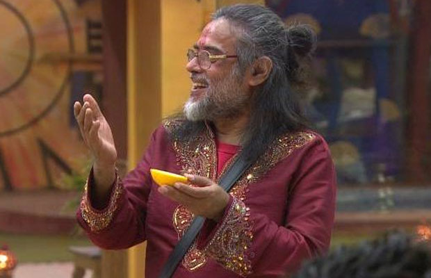 Bigg Boss 10: Troublemaker Om Swami Pees In Open, Here’s How Housemates React!