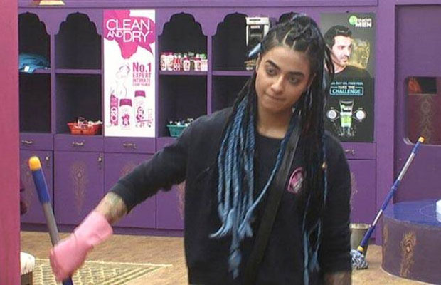 Bigg Boss 10: You Won’t Believe What VJ Bani Did In The Middle Of Press Conference