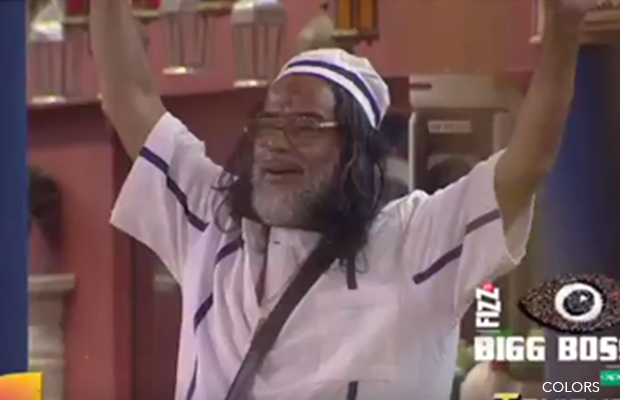 Bigg Boss 10: Om Swami Creates Trouble For The Housemates As He Enters Back In The House-Watch Video