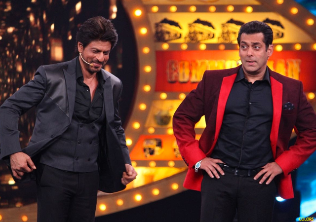 Shah Rukh Khan Takes A Dig At Salman Khan’s Marriage In The Most Funniest Way!