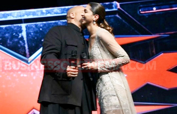What Did Vin Diesel Whisper To Deepika Padukone Infront Of The Huge Crowd?