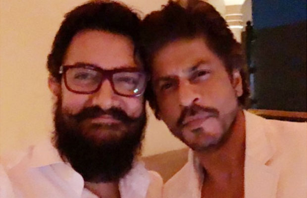 After 25 Years! Shah Rukh Khan And Aamir Khan’s This Selfie Photo Is Breaking The Internet!