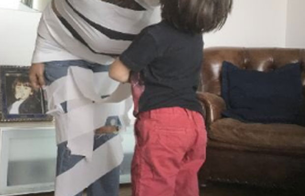 AbRam’s Real-Life Mummy Gauri Khan Turns Into The Mummy And They Look Cute