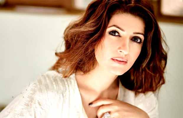 Twinkle Khanna’s Daughter Nitara Reveals Her Mom’s Real Age!
