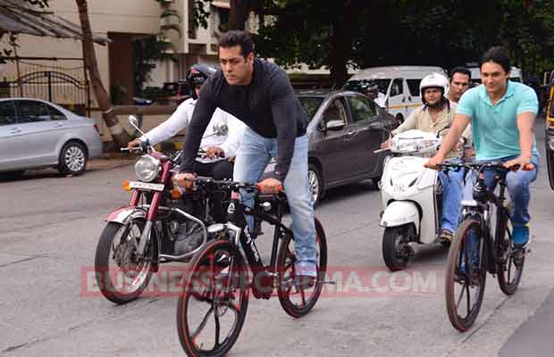Salman Khan Cycle