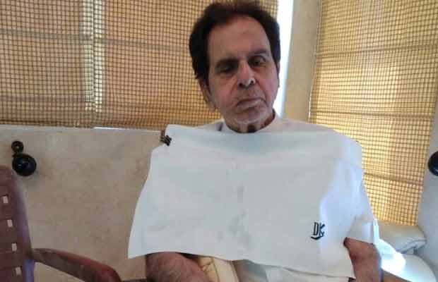 Veteran Actor Dilip Kumar Rushed To Hospital, To Be Kept Under Observation!