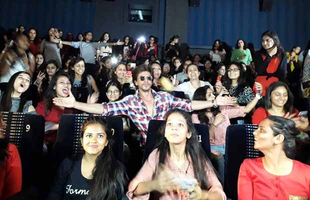 Shah Rukh Khan AKA Harry Seeked Sejals In Ahmedabad