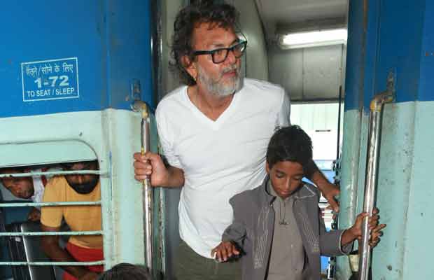Rakeysh Omprakash Mehra Shoots Film Inside Delhi Bound Train
