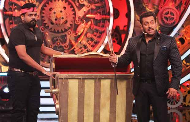 Bigg Boss 11 Weekend Ka Vaar: Salman Khan’s Grand Entry To Hina Khan’s Accusations On Vikas Gupta