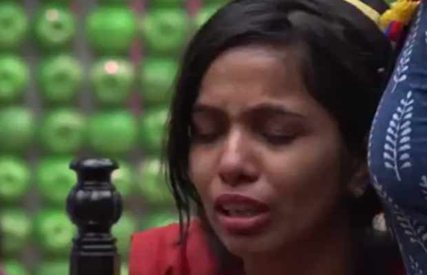 Bigg Boss 11: Dhinchak Pooja BREAKS Down For This Reason- Watch Video!