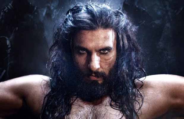 Ranveer Singh Sees Himself In 3D For The First Time In Padmavati Trailer And This Is How He Reacts!