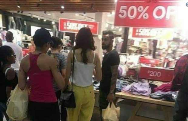 Photo: Anushka Sharma – Virat Kohli Can’t Stop Shopping In Cape Town After Spotting Discounts!