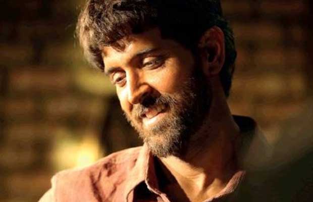 B-Town Gives A Thumbs Up To Hrithik Roshan’s Look For Super 30