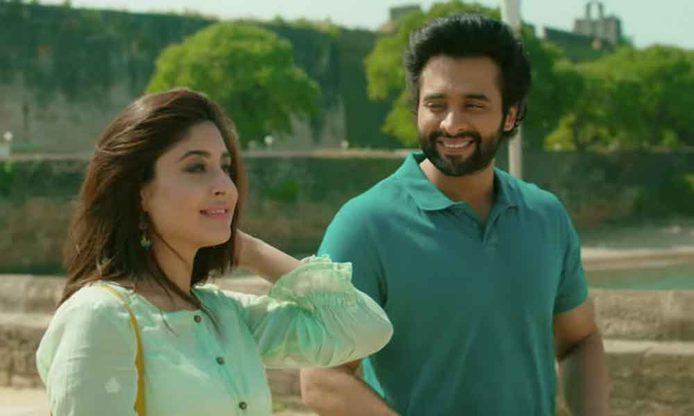 Watch Out For The Chemistry Between Jackky Bhagnani And Kritika In Mitron’s New Track Sawarne Lage