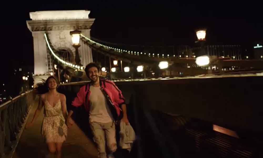 Watch Kartik Aaryan And Jacqueline Fernandez Share Some Magic Moments In Budapest