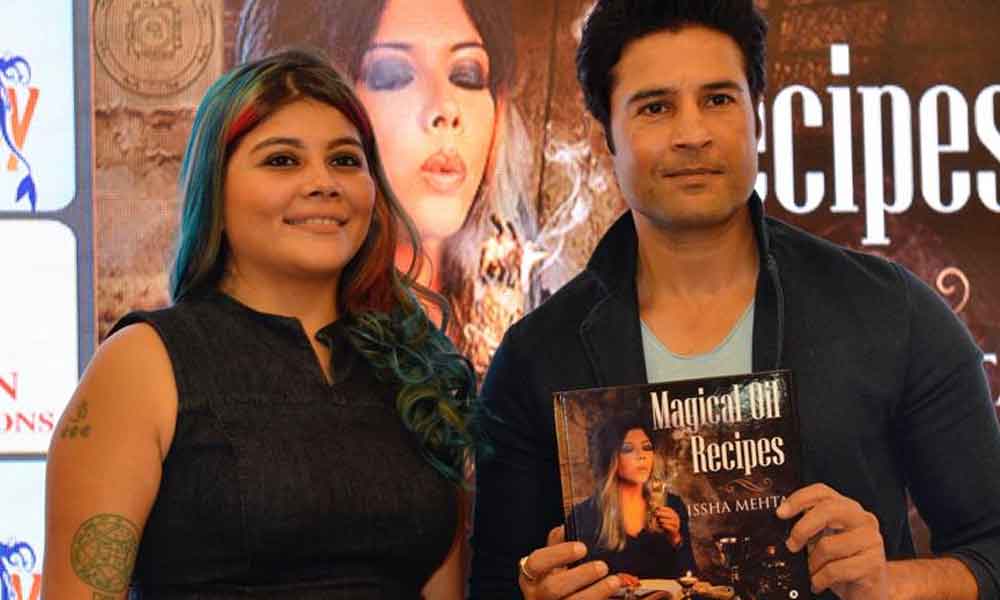Bollywood Actor Rajeev Khandelwal Launches Issha Mehta’s Book ‘Magical Oil Recipes’
