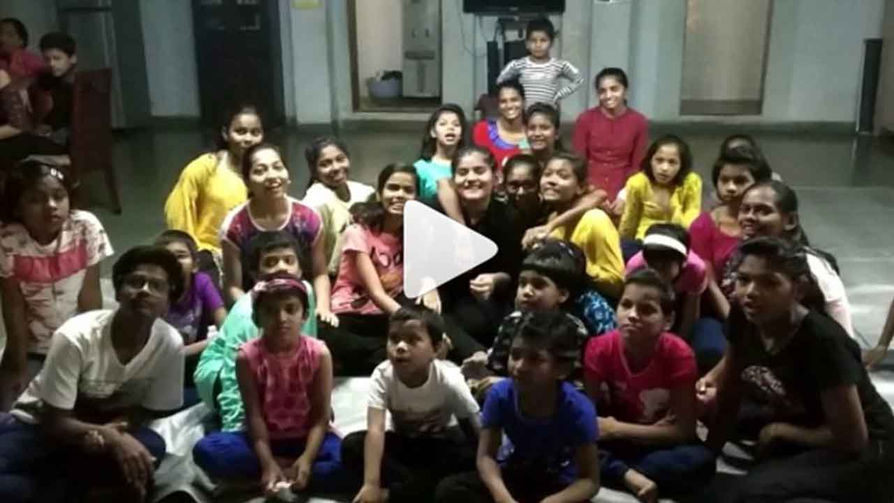 Watch Video: Kids Shower Love On Sara Ali Khan
