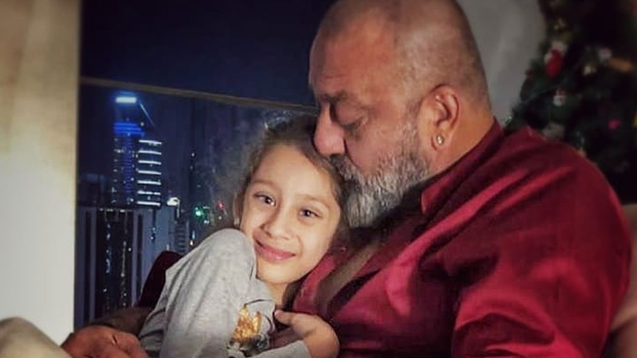 sanjay dutt with daughter
