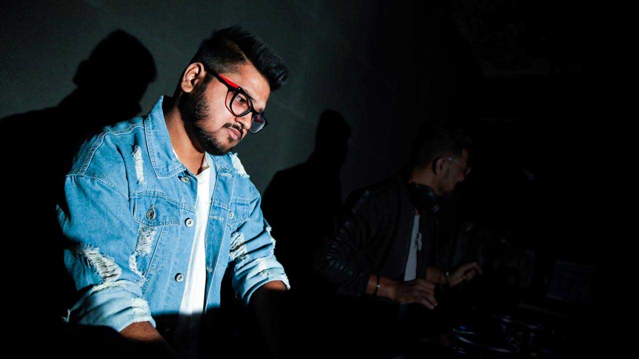 VJ Ashwin Becomes One Of The Most Popular VJ In The Clubbing Industry