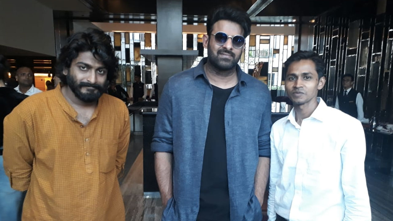 Saaho meets real Sahu! The makers of Saaho organized a special meet and greet with Prabhas during promotions