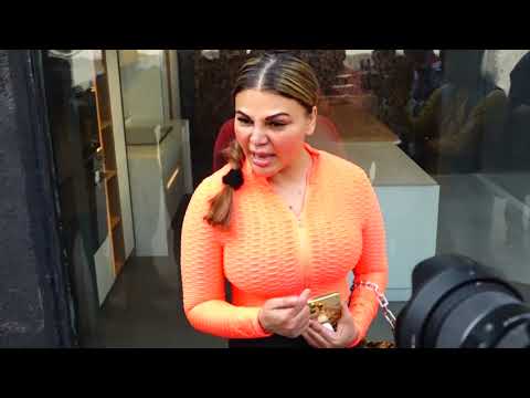 Video : Rakhi Sawant Spotted At Outside Gym In Andheri